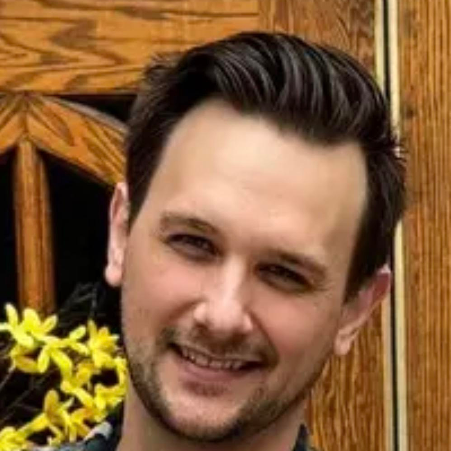 Evan Knill